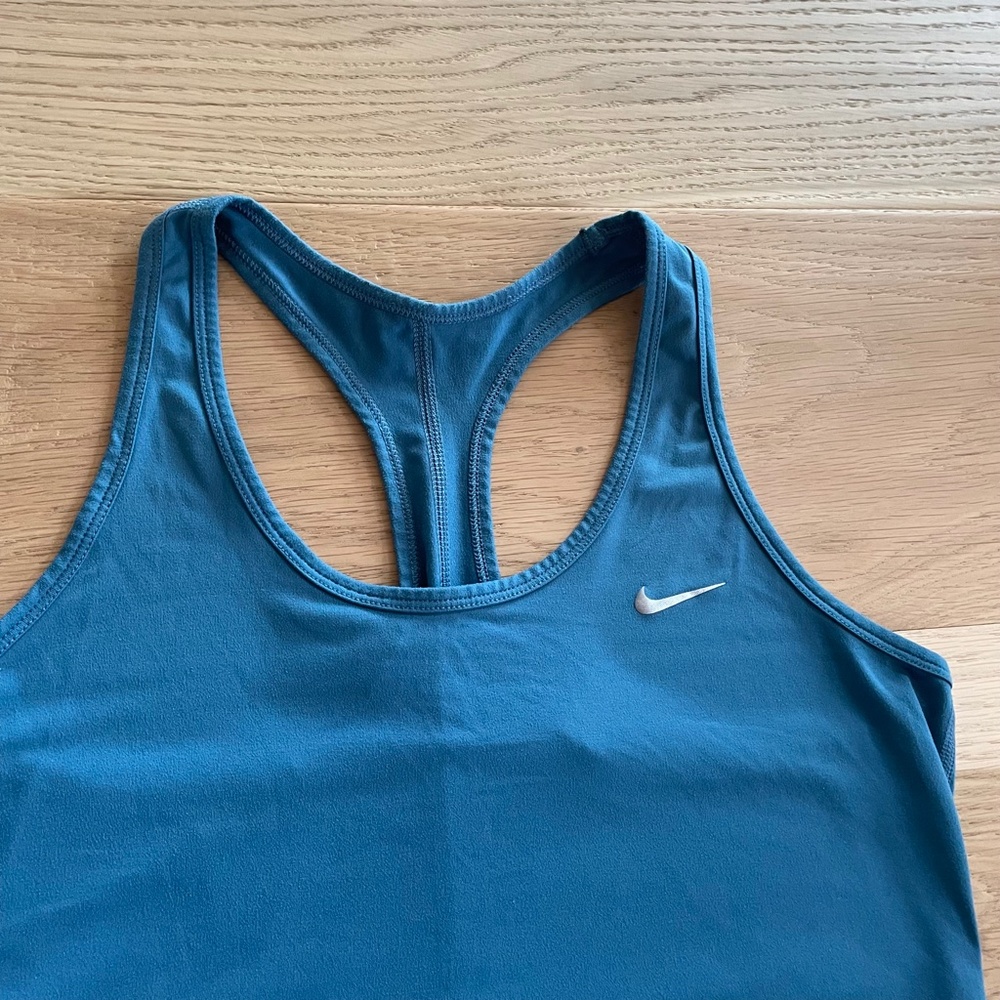 NIKE Racerback Athletic Tank Top Teal Blue NWOT - Picture 2 of 5
